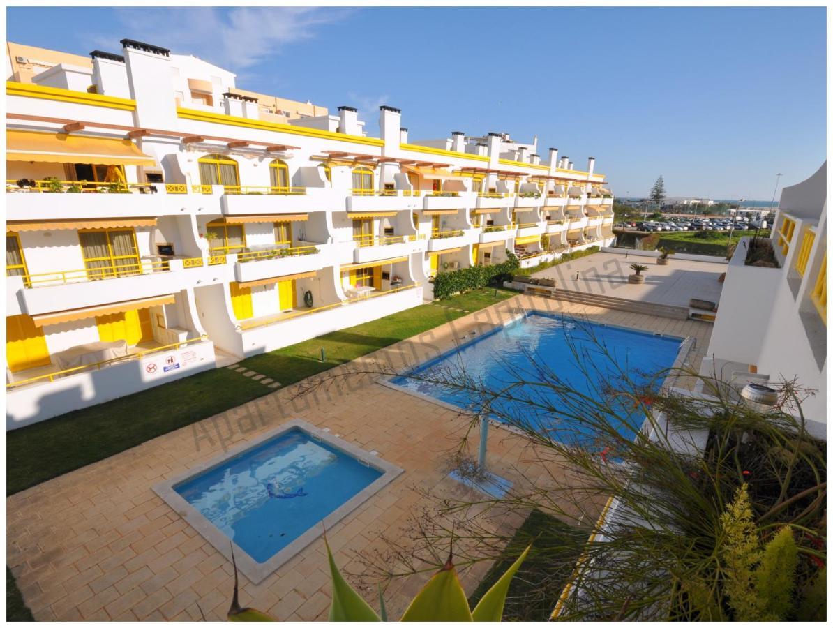 Apartamentos Capitolina Quarteira Exterior foto